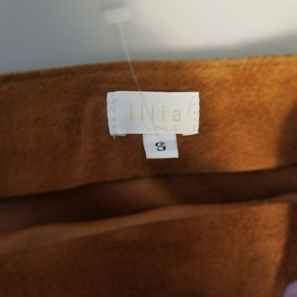 ILLIA 100% LEATHER SKIRT - Picture 3 of 4